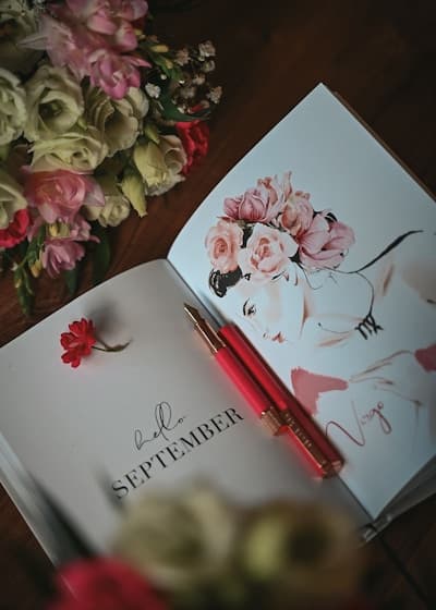 Thiệp Cưới Mùa Xuân — bên trong